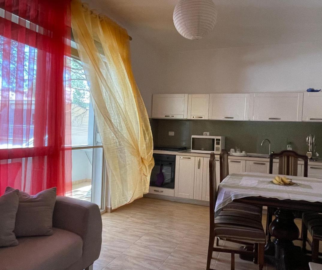 Vacation Home Dibra Веліпоя Екстер'єр фото